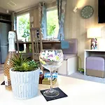 Seaside Hideaway בית נופש *